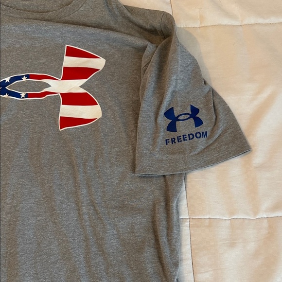 Under Armour Gray Tee with Flag Logo - Picture 2 of 2